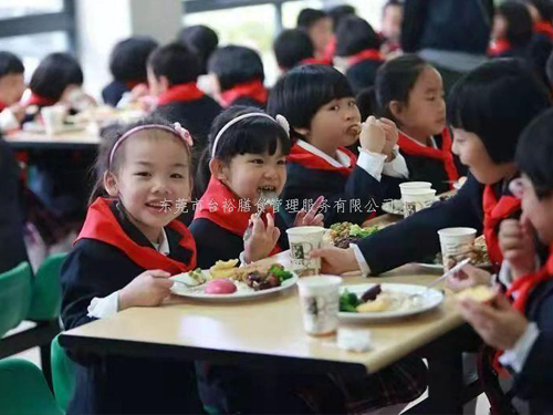 学生餐食堂承包