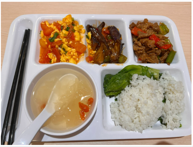 学校食堂如何挑选靠谱的食堂服务商？台裕膳食集团为您指引方向